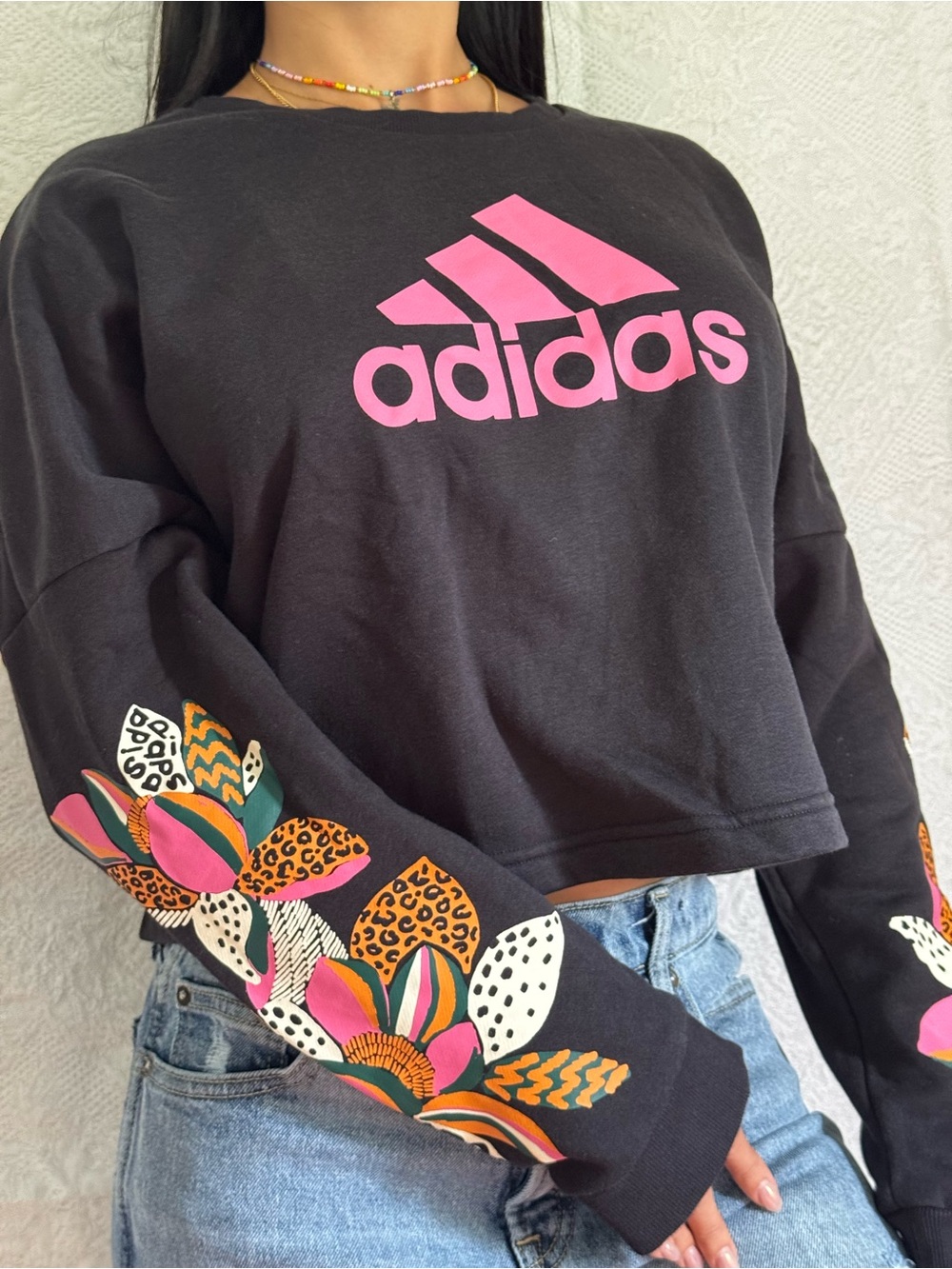 adidas x FARM Rio Cropped Sweatshirt Women’s M Black Pink Floral H45137 - Picture 5 of 9